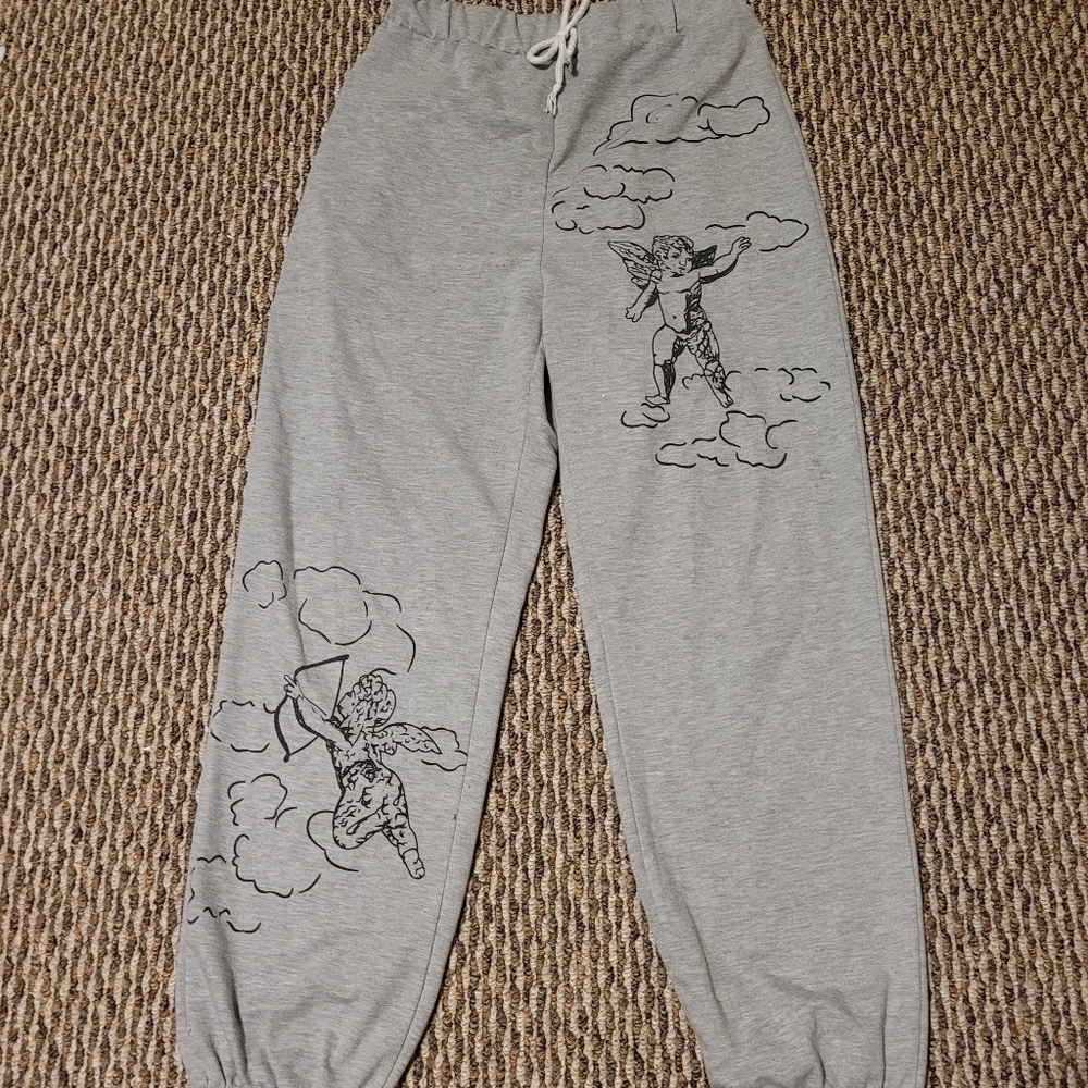 Light grey sweatpants
